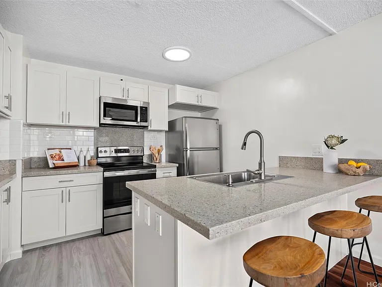 60 N Beretania St #2403 — Photo 7