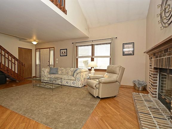 5th image of 9200 Cliffside Ln Unit 9200