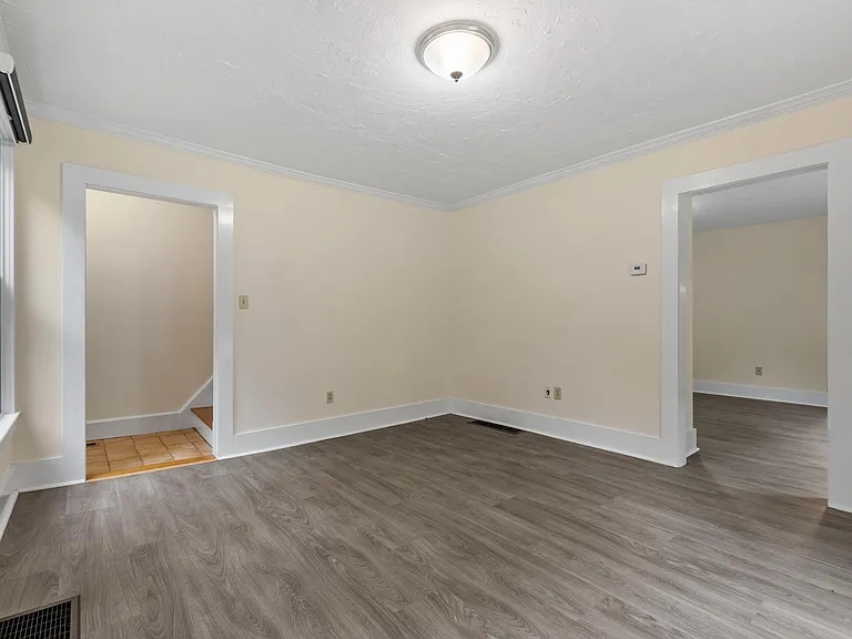 11 Chadwick St #11 — Photo 5