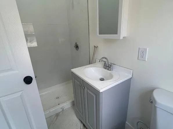 24-26 Tichenor Ter, Irvington, NJ