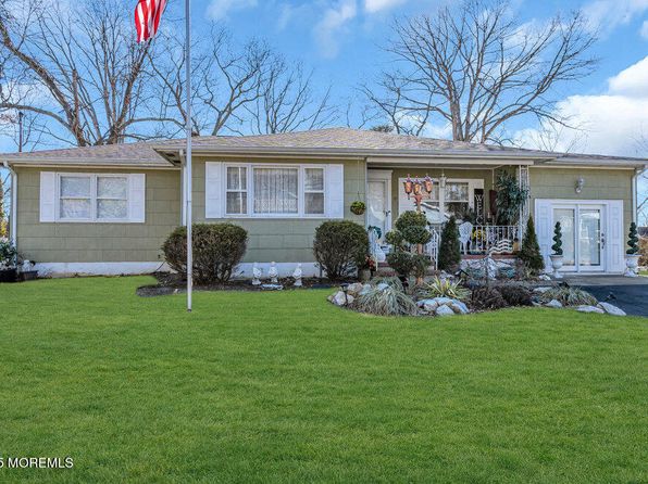 426 Shady Lane, Howell, NJ 07731
