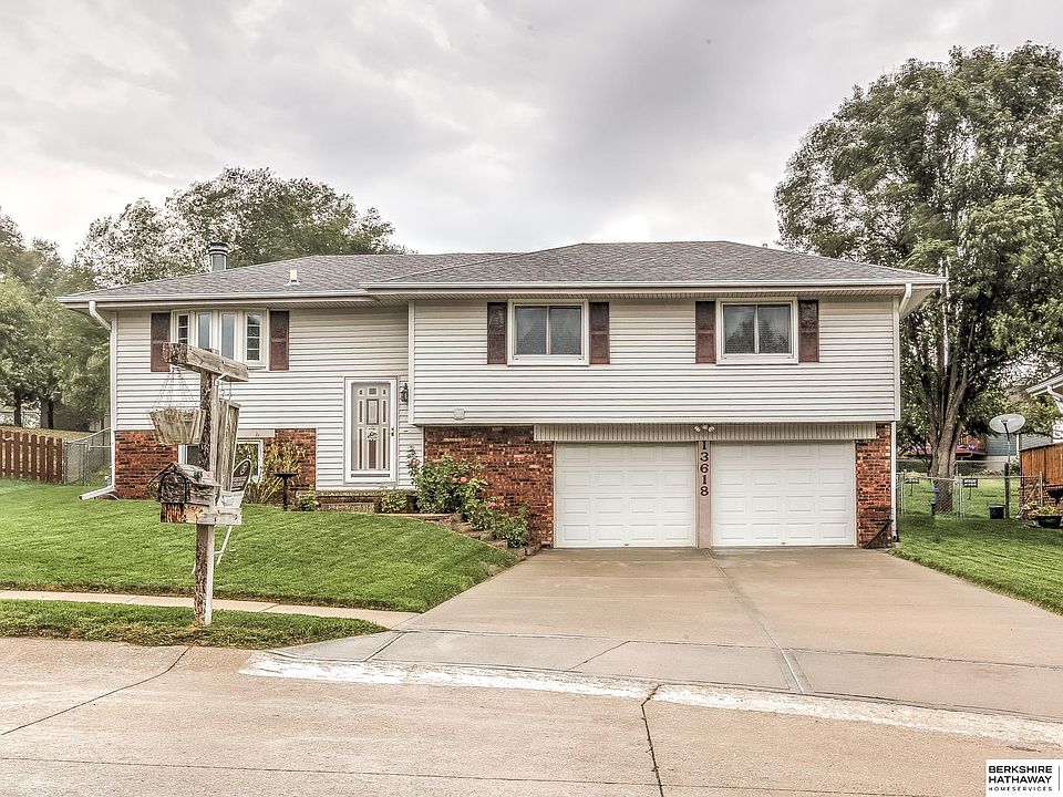 1st image of 13618 Redwood Cir