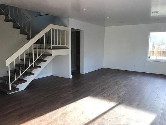 4th image of 333 Bluefield Dr