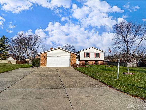 3rd image of 2717 Hutchins Ct