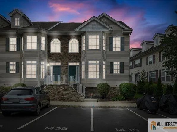 1435 Barnhardt Ln #604, Rahway, NJ 07065