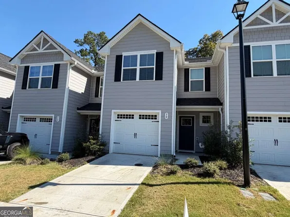 30 Downing Dr, Adairsville, GA 30103