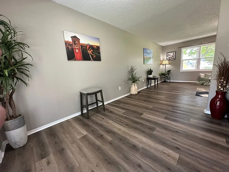 1321 Shultz St — Photo 13