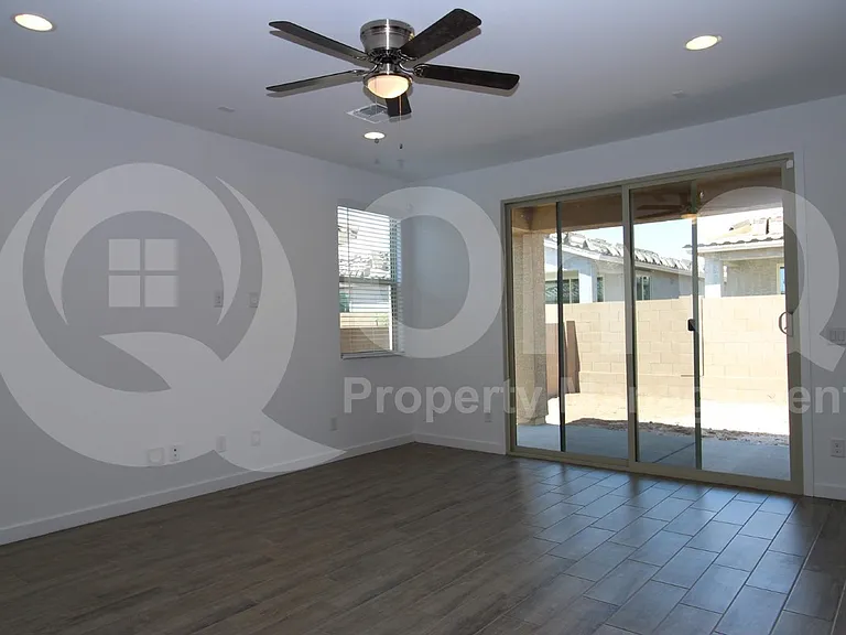 17114 W Fallen Leaf Ln — Photo 4
