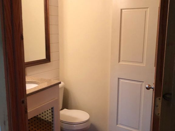 2nd image of 3842 Tuxhorn Rd