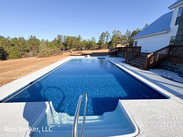 429 Deens Landing Rd, Baxley, GA 31513