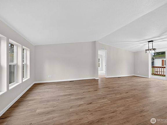 4th image of 8906 225th Street Ct E