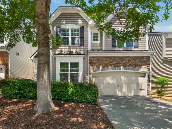 104 Hammond Wood Pl, Morrisville, NC 27560
