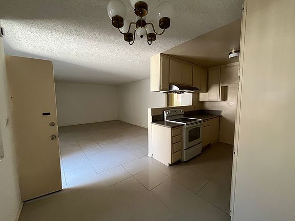 3rd image of 214 N Lincoln Ave #B