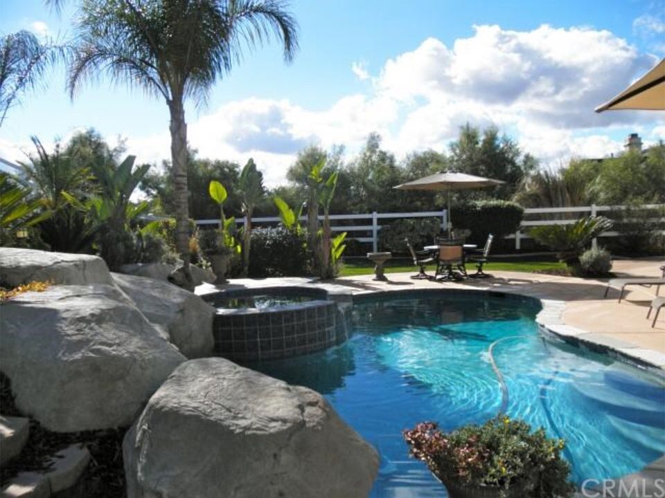 1st image of 43020 Calle Camellia