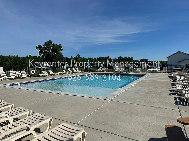 350 Hammerstone Dr — Photo 14