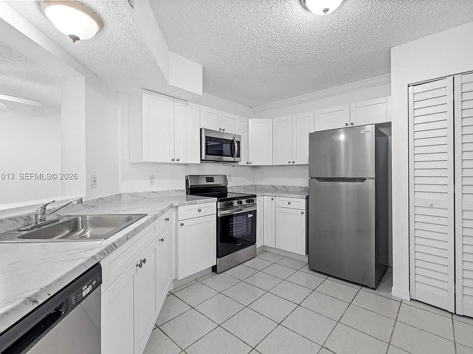 1055 N Franklin Ave #1055G