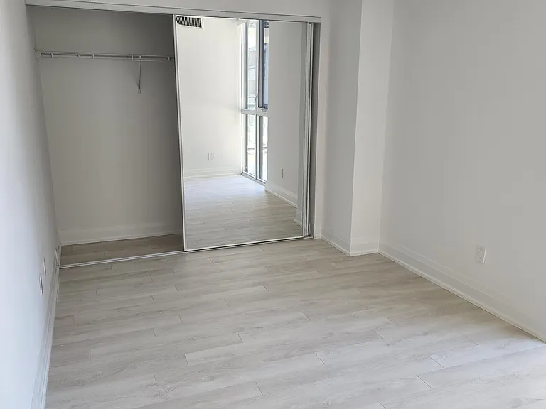 1461 Lawrence Ave W #1501 — Photo 4
