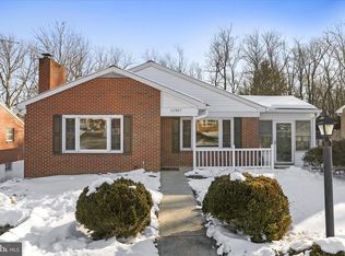 11907 Wesley Dr, Hagerstown, MD 21742