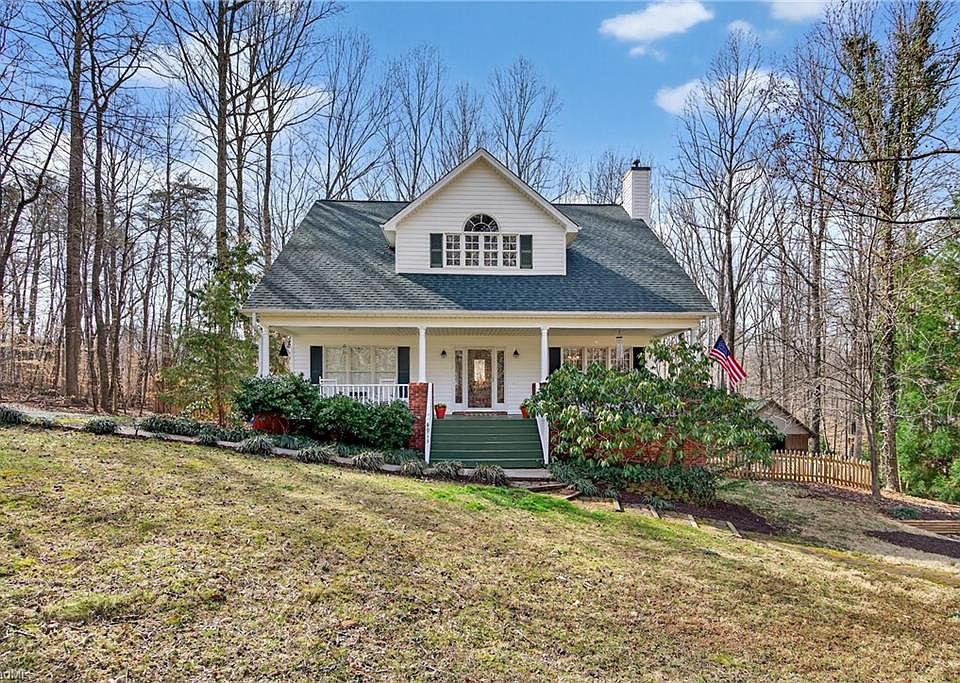 1st image of 4913 Golden Oaks Dr