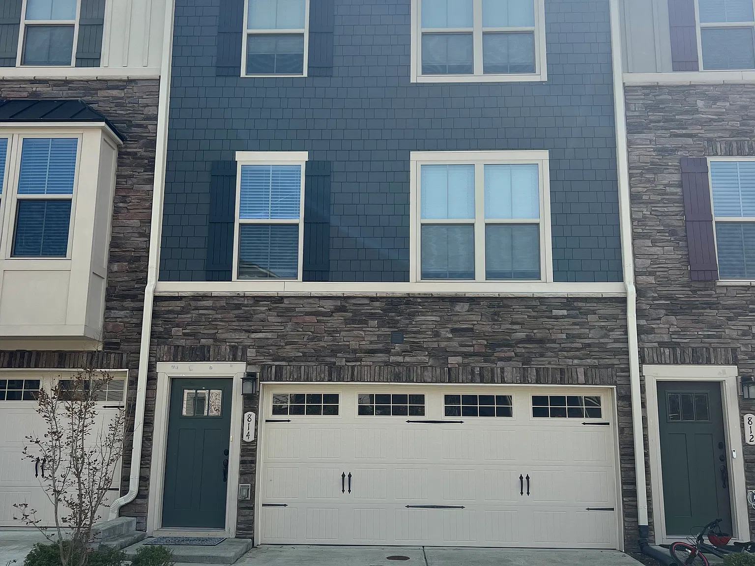 814 Channing Park Cir — Photo 1