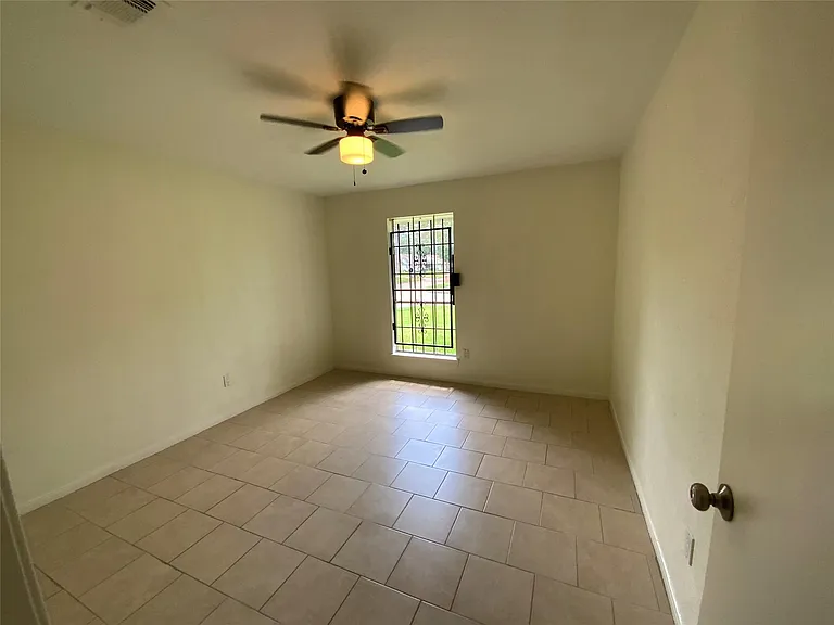 7710 Ashmole Ln — Photo 19