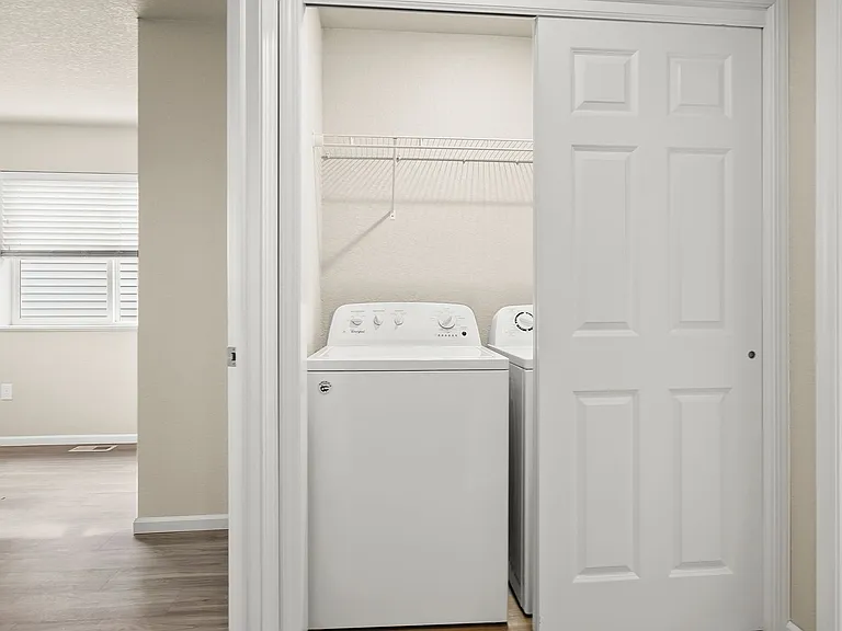 Summerland Twinhomes | Waterloo | Near Lost Island Waterpark — Photo 10