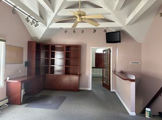 364 Willis Ave #2, Mineola, NY 11501