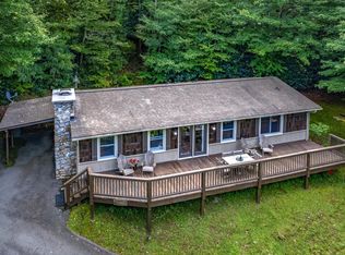 150 Ivy Ct, Banner Elk, NC 28604
