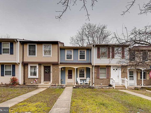 2nd image of 8127 Tower Bridge Dr