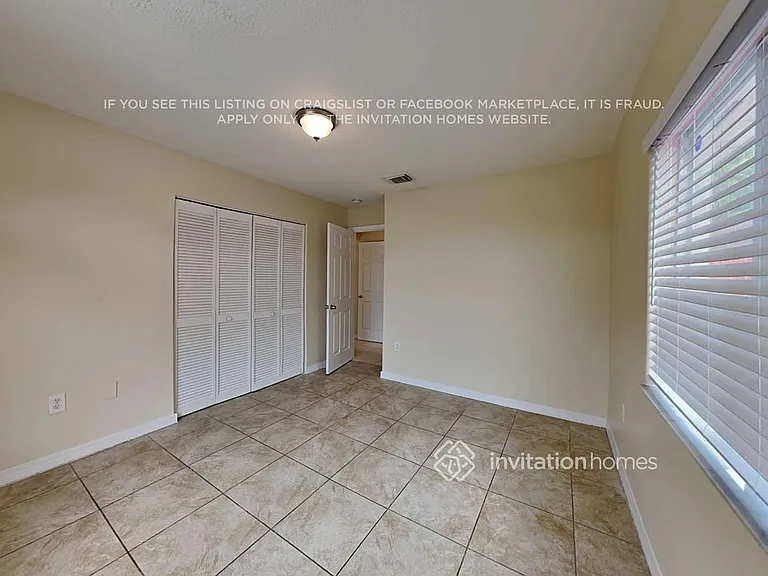 10088 NW 126th Ter — Photo 14