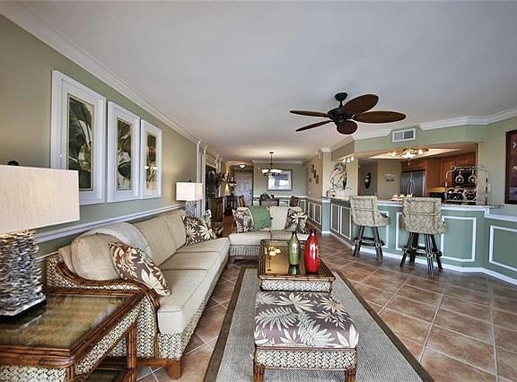5th image of 900 Collier Ct APT 405