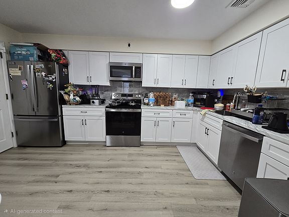 4th image of 62 Edgewater Pl #3