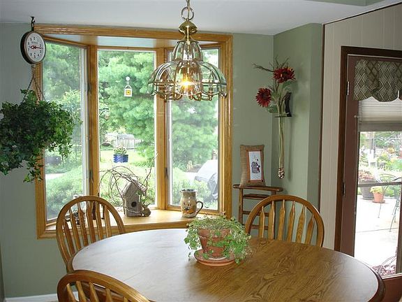 2nd image of 3383 Linsan Dr