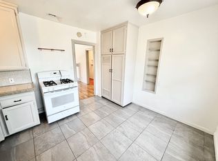6100 Glen Alder St #6102, Los Angeles, CA 90068