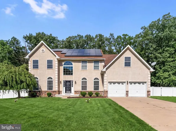 5 High Pointe Rdg, Sicklerville, NJ 08081