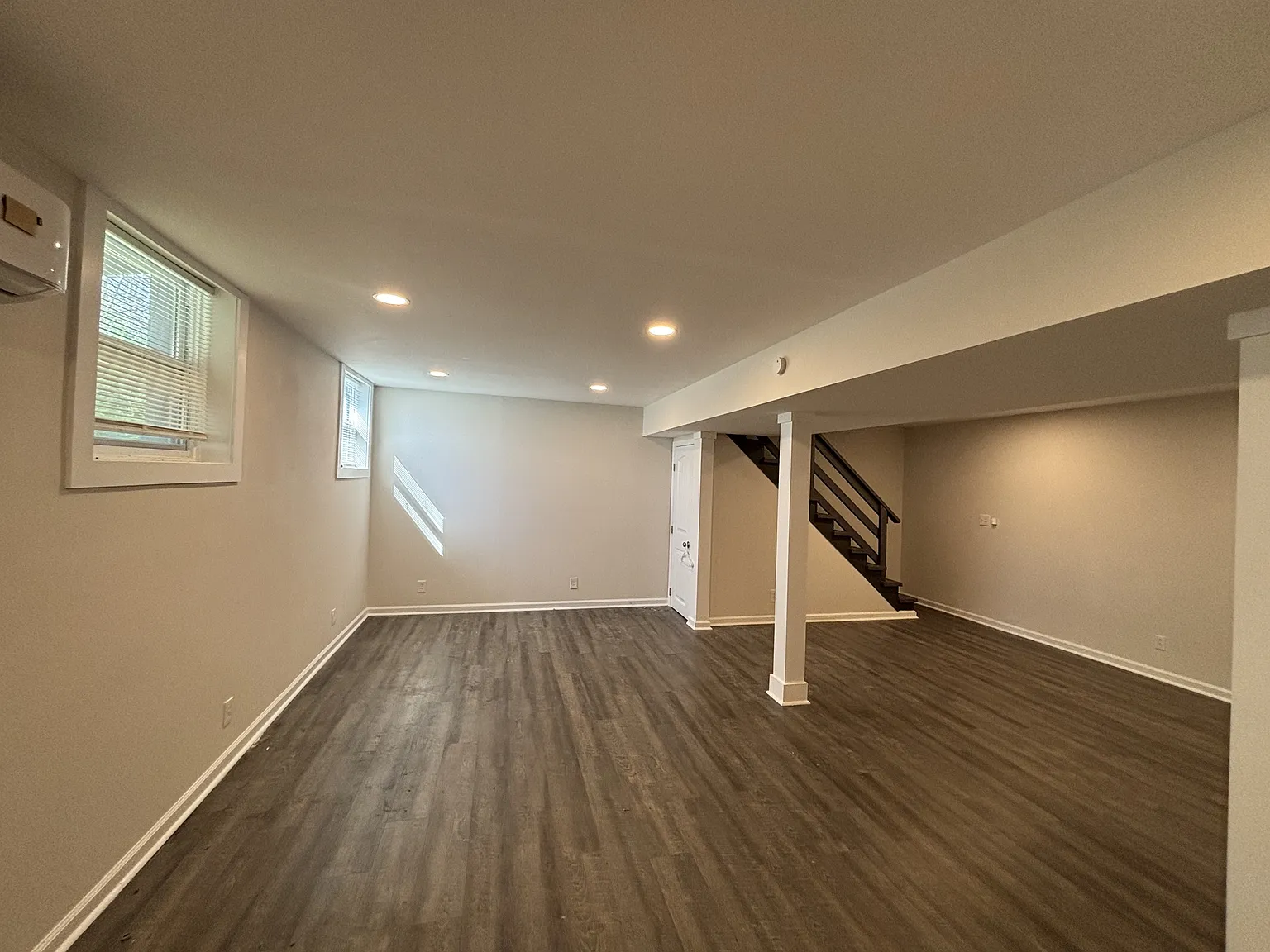 2718 Oakwood Avenue - 1 — Photo 2