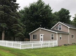 206 W 1st St, Adrian, MN 56110