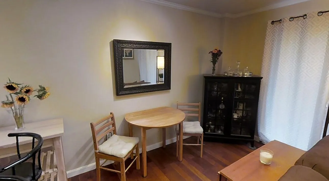 2 bed, 958 sqft, $3,100 — Photo 4