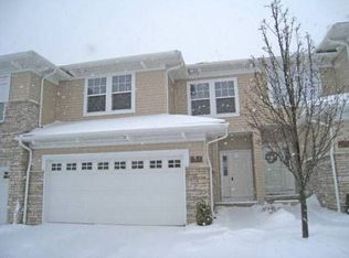 284 Crescent Ridge Dr, Seven Hills, OH 44131