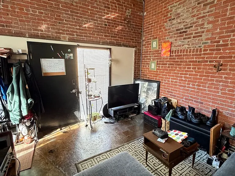 Cornish Brewery Apartment Homes — Photo 44