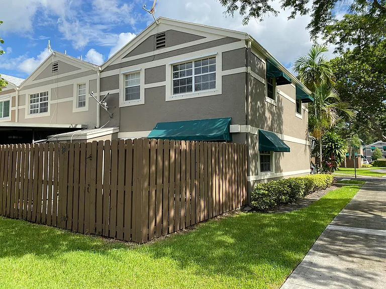 12366 SW 51st Pl — Photo 39