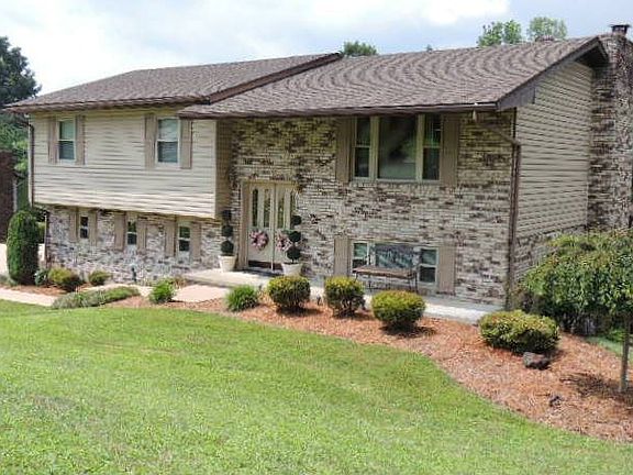 4th image of 2700 Patton Place Dr