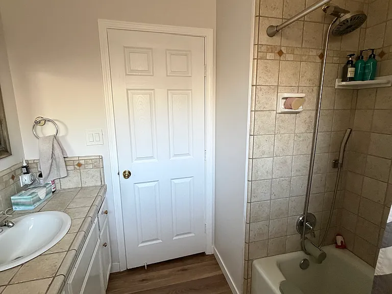 6336 N Garden Ave — Photo 14