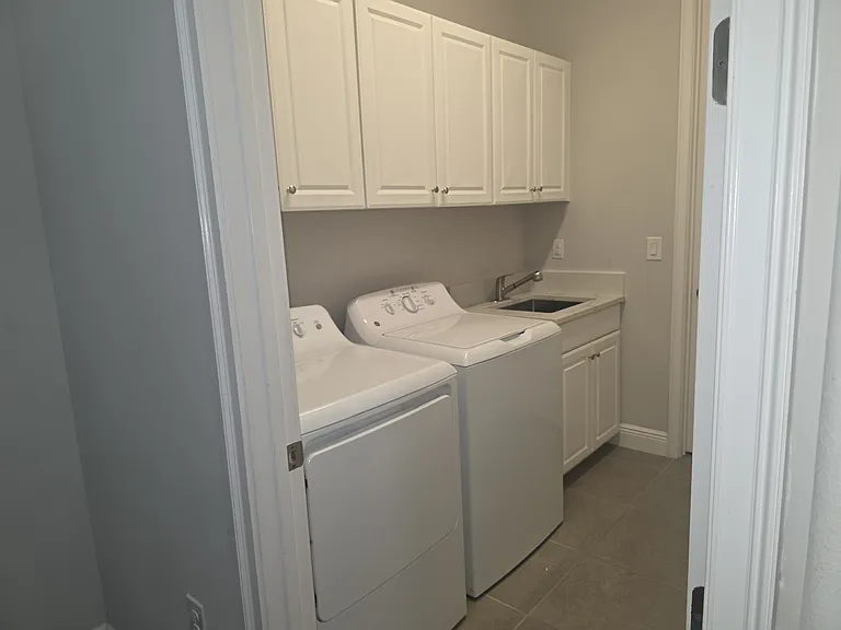 10310 Eastwood Dr — Photo 16