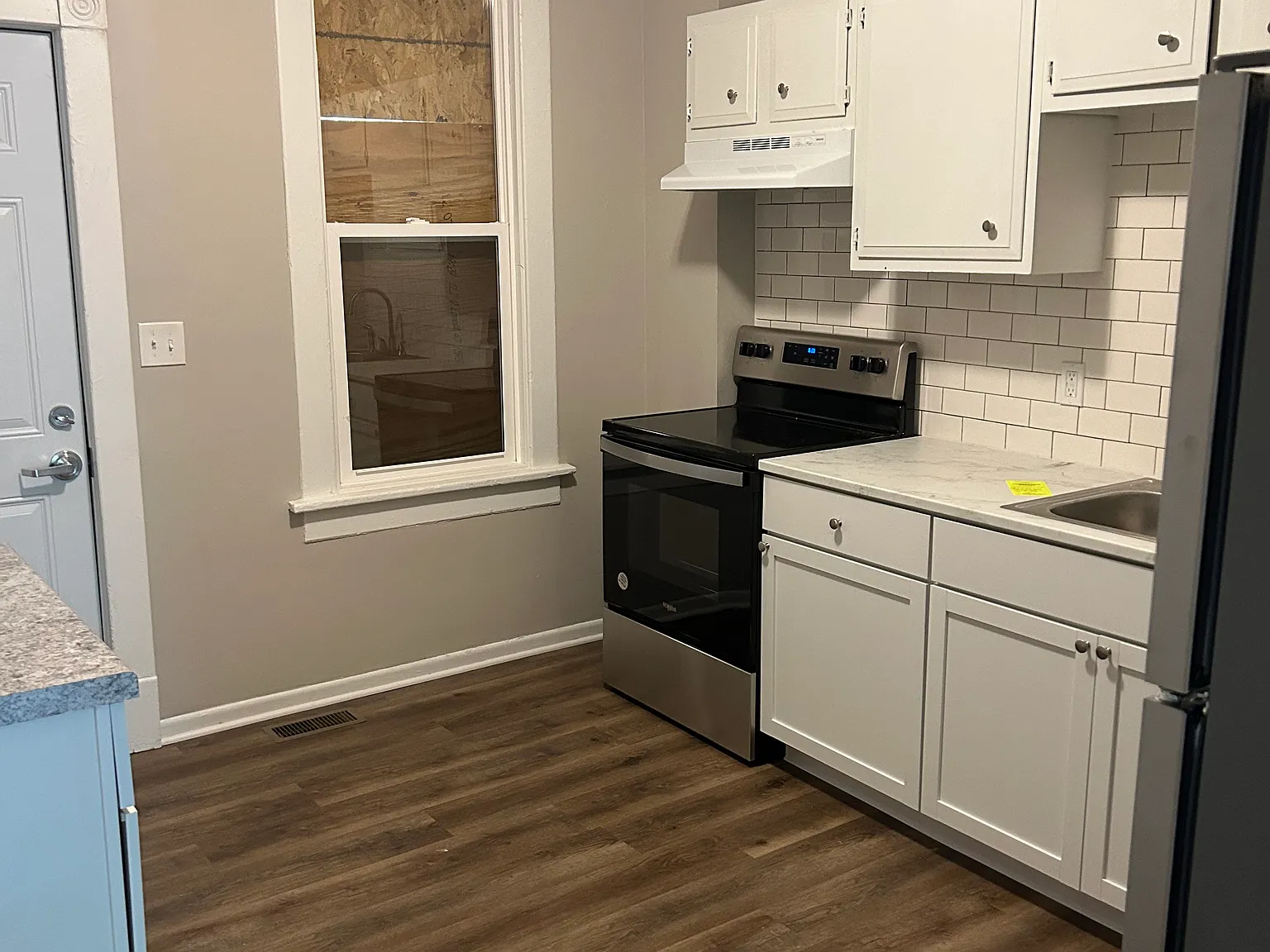 2 bed, 1500 sqft, $925 — Photo 3