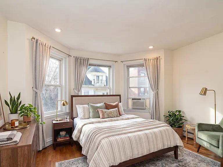 25 Chester St #4A — Photo 3