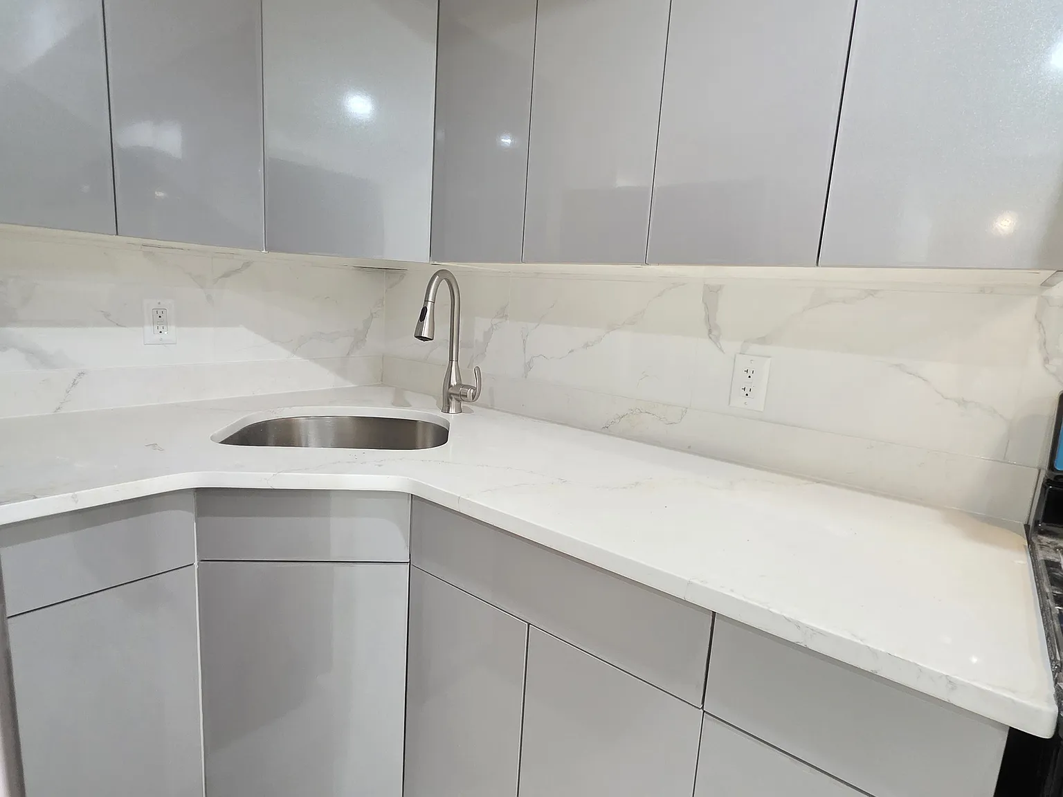 2 bed, 1.5 bath, $2,380 — Photo 4