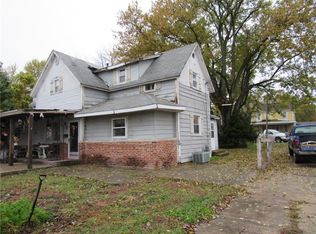 307 S Edwards St, Altamont, IL 62411