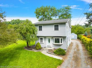 20853 McKishnie St, Clinton Township, MI 48035