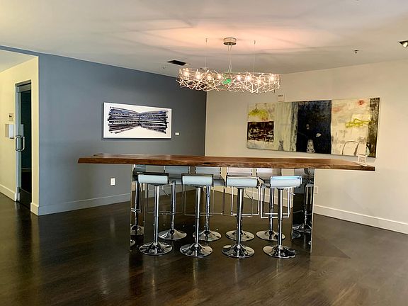 3rd image of 555 4th St Unit 621